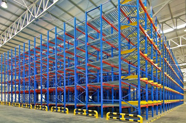 Offrez-vous une gestion de votre espace logistique et une organisation optimales grâce à un rack à palettes d'occasion