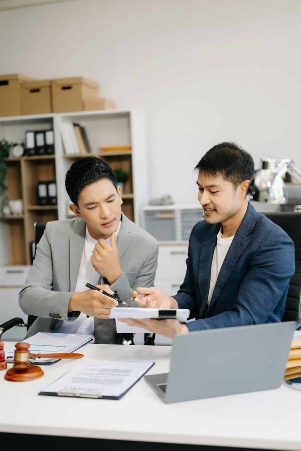 Avocat en droit des affaires à Lyon : votre guide juridique pour réussir